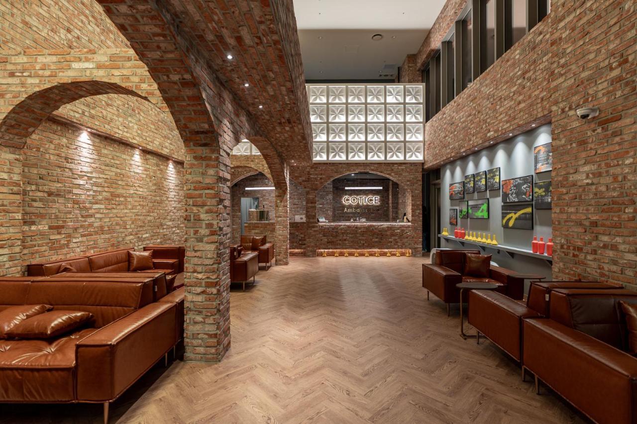 D Ov Haeundae Hotel Пусан Екстериор снимка