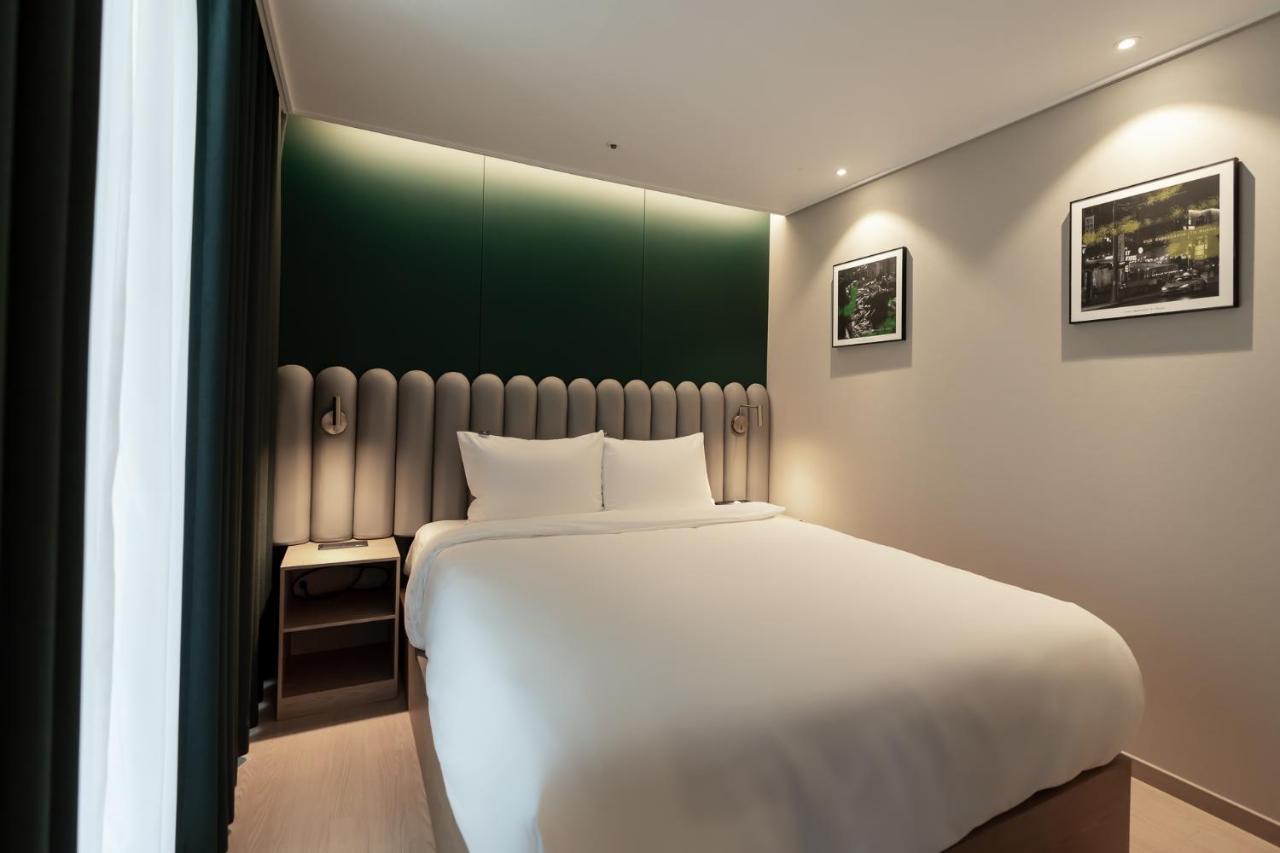 D Ov Haeundae Hotel Пусан Екстериор снимка