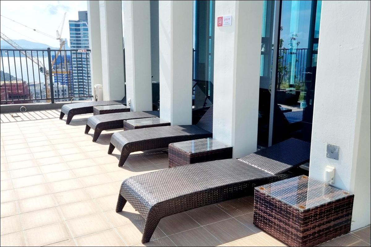 D Ov Haeundae Hotel Пусан Екстериор снимка
